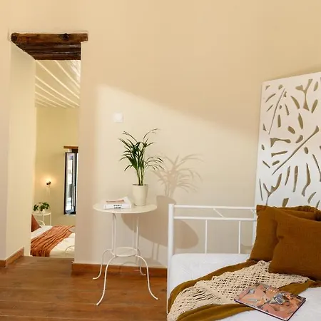 Monastery Apartment, A Unique House Διαμέρισμα