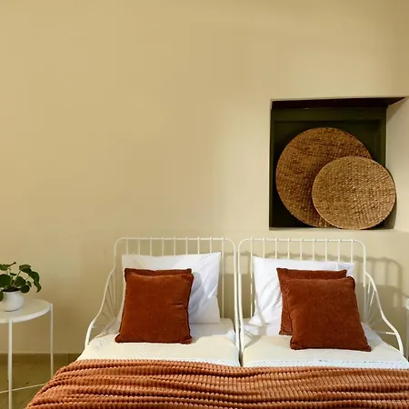 아파트 Monastery Apartment, A Unique House 하니아