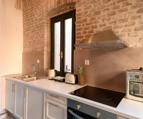 Monastery Apartment, A Unique House דירה חאניה