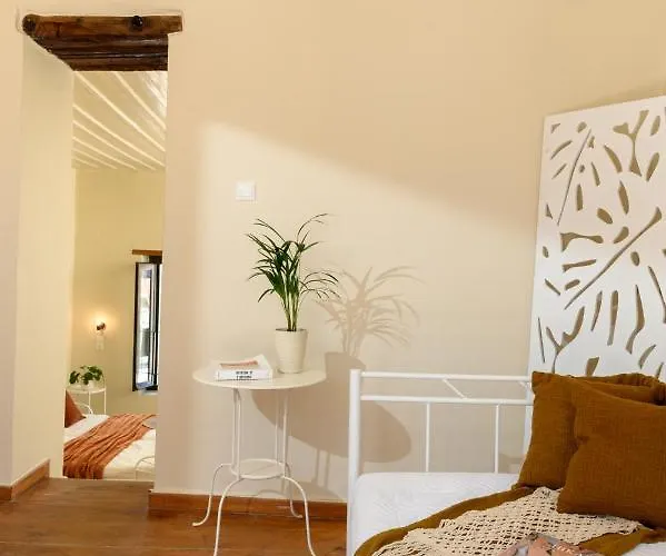 Monastery Apartment, A Unique House דירה