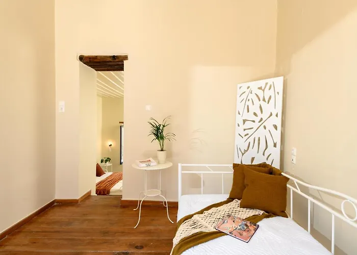 דירה Monastery Apartment, A Unique House